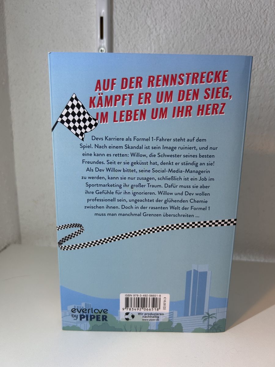 Libri: Cross the Line – Simone Soltani – Usato da Wila venduto da lyn_t5f2 3
