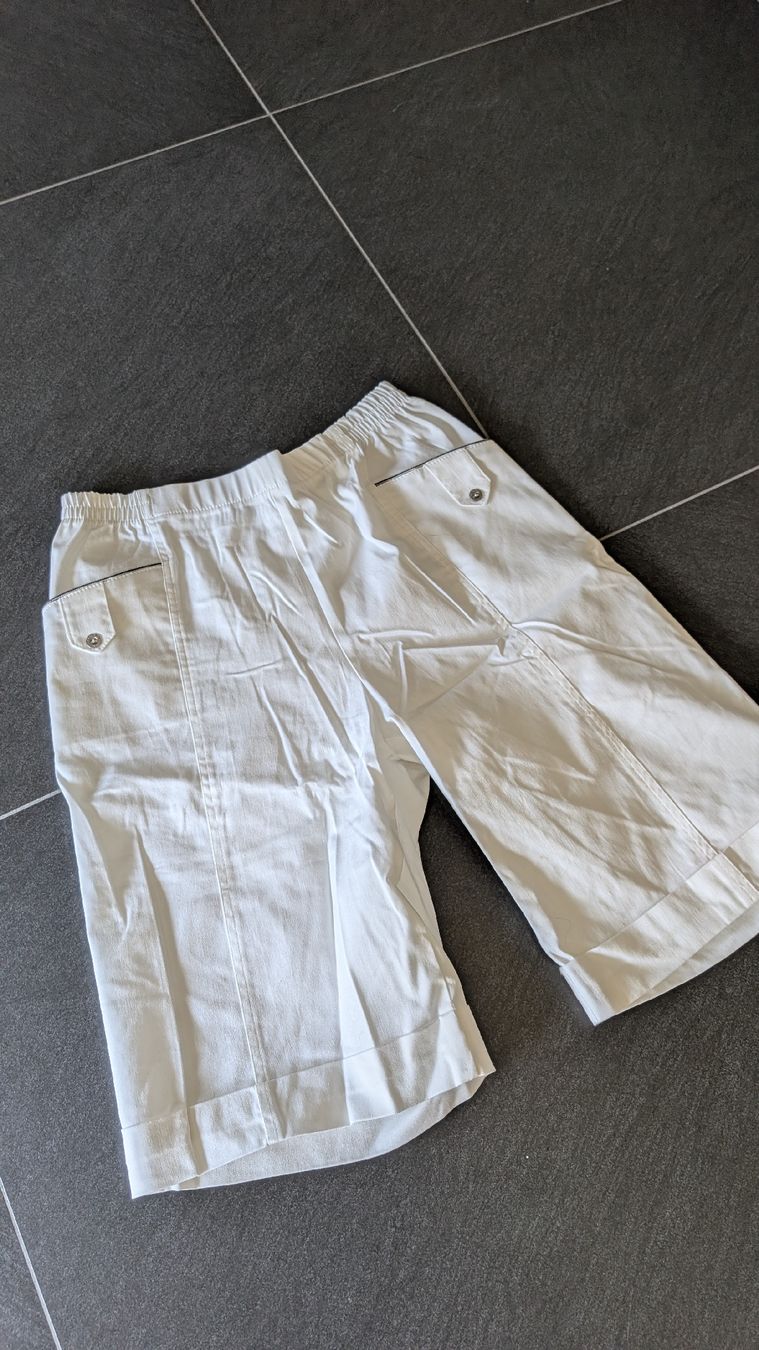 Pantaloni: Short "Afibel" blanc type pantacourt  – Nuovo (secondo la descrizione) da Tentlingen venduto da ConfrontaDore 1