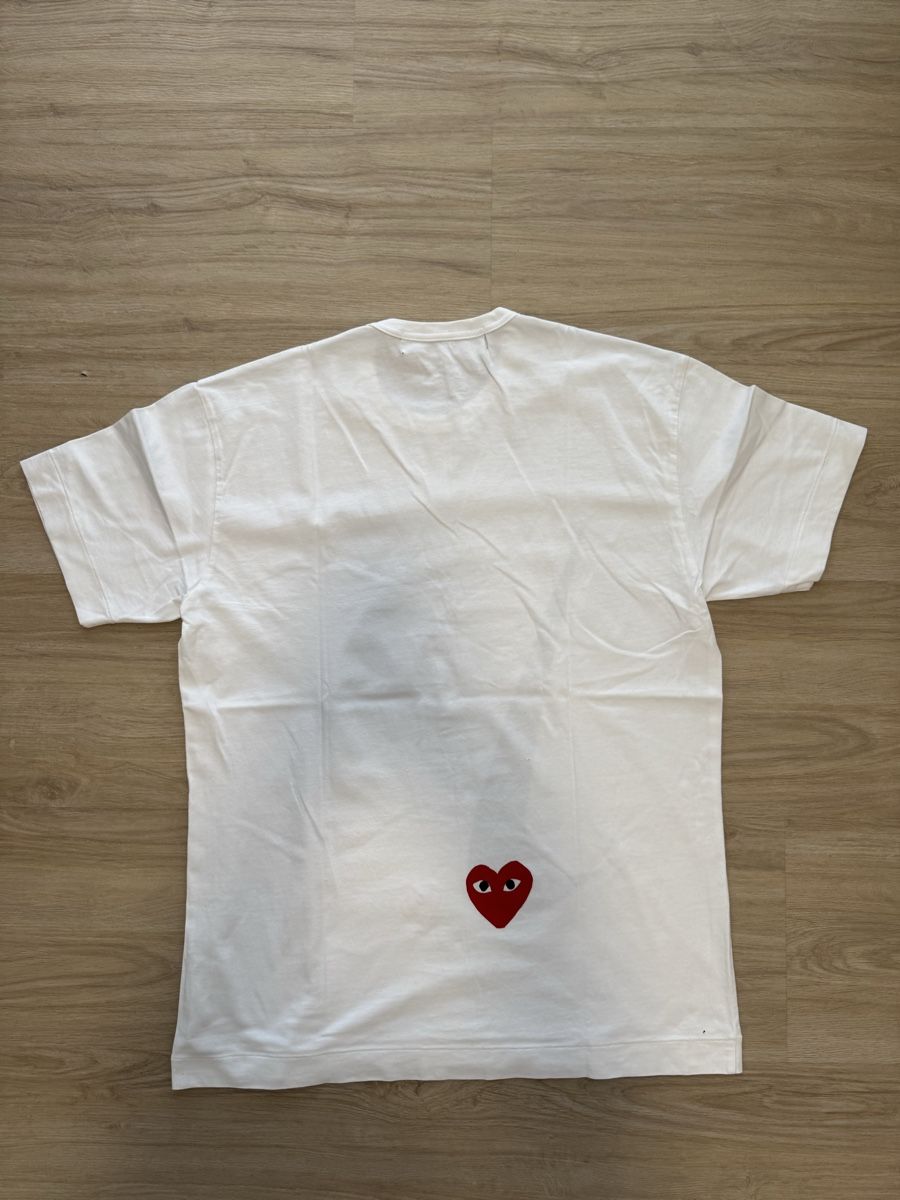 Comme Des Garcons T-shirts: Comme des Garcons Play T-Shirt weiss – D'occasion à Maisprach par jokoundklaas 3