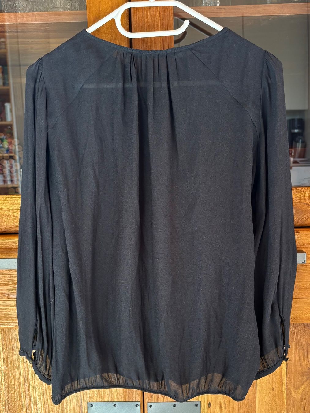 Zara Camicette: Bluse/Tunika leicht transparent mit Knöpfen,ZARA Basic,Gr.34 – Usato da Siblingen venduto da Vany_McDougall 2