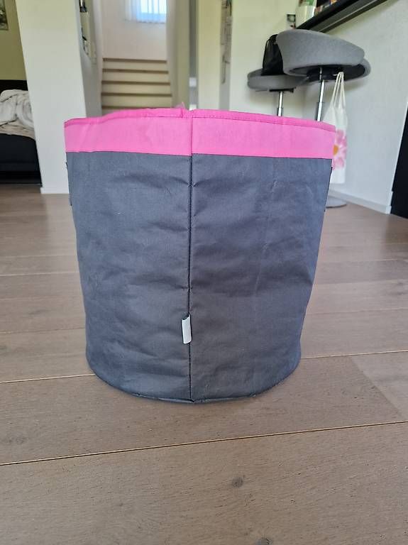 Altro per la casa: Aufbewahrungskorb pink/schwarz – Usato da Gelterkinden venduto da Eve1711 2
