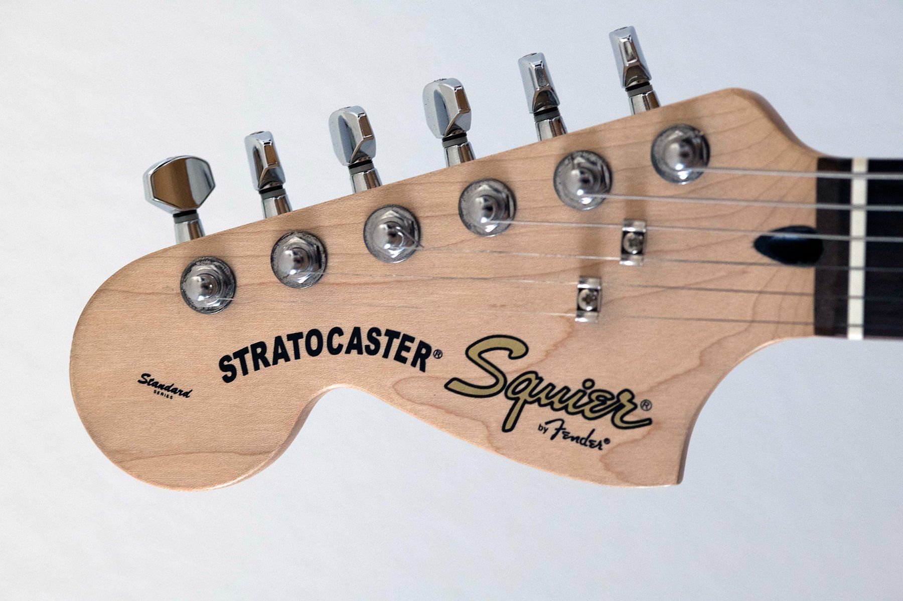 Instruments de musique: Linkshändergitarre Stratocaster (Squier) – D'occasion à Allenwinden par GlobalPotato 2