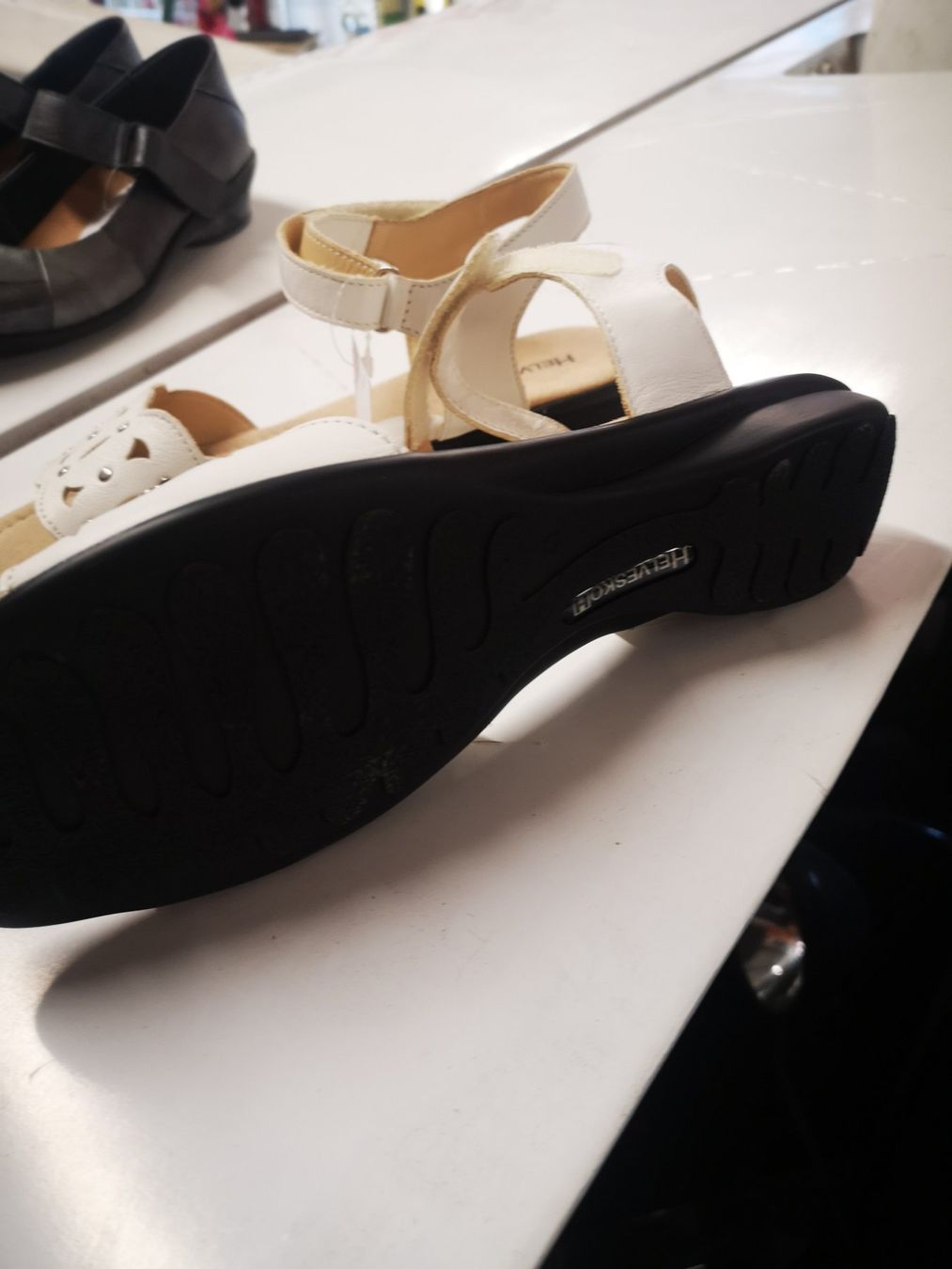 Helvesko Damenschuhe: Helvesko – Neu und originalverpackt aus Möhlin von Highwaytom 1