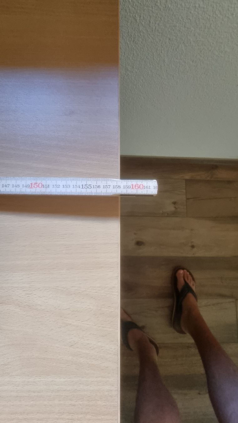 Bureaux: Schreibtisch Holzoptik – D'occasion à Goldiwil (Thun) par dimitri28 2