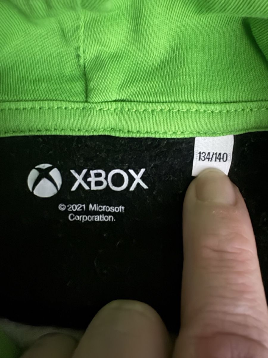 C&A Maglioni & Felpe: Felpa Xbox verde taglia 134/140 – Usato da Novazzano venduto da jen_hx8j 1
