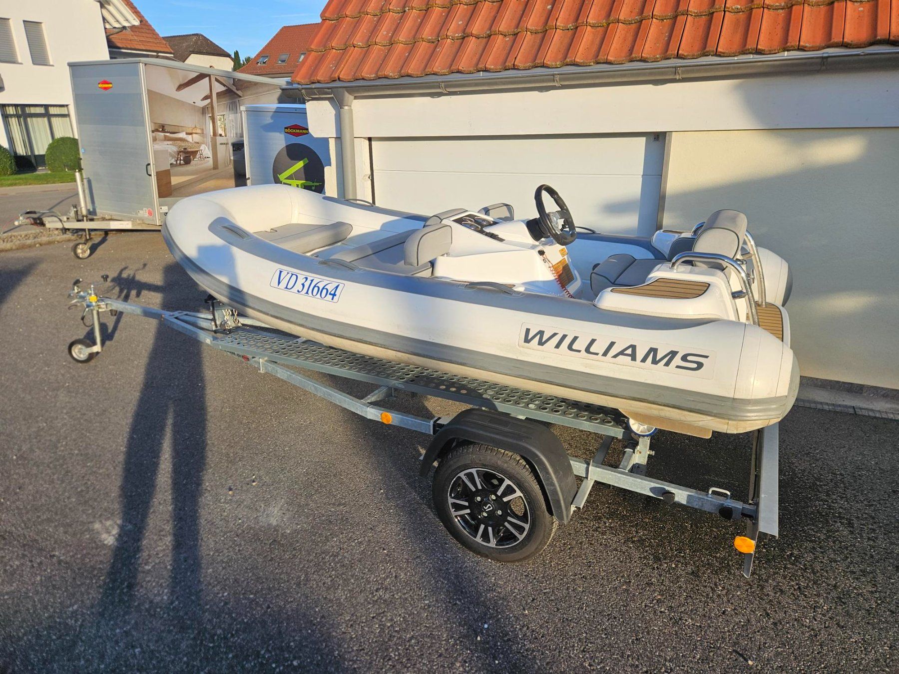 Williams Boote: Williams Jet Tender 325 / 100 PS – Gebraucht aus Gunzgen von HofmannAnhaenger