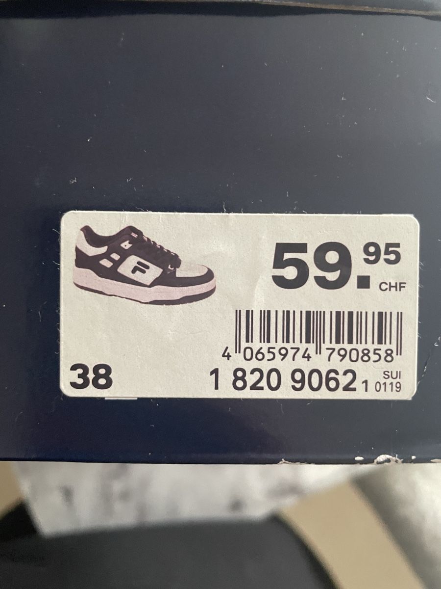 Damenschuhe: Turnschuhe – Neu und originalverpackt aus Gossau ZH von Lavinia07 3