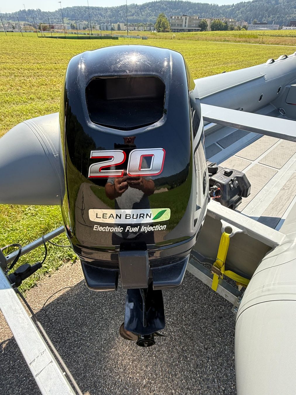 Quicksilver Barche: Motorboot Quicksilver AluRib 420 MIT Anhänger – Usato da Böbikon venduto da Domplex 5