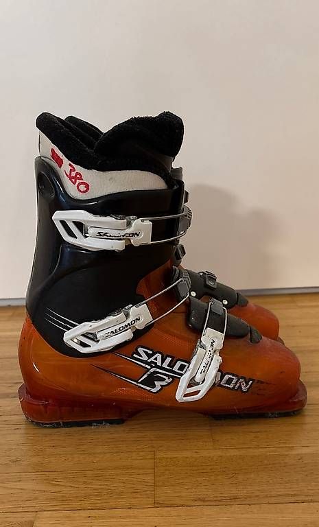 Salomon Scarpe per ragazzi: Salomon Skischuhe Grösse 25 – Usato da St. Gallen venduto da MGBA