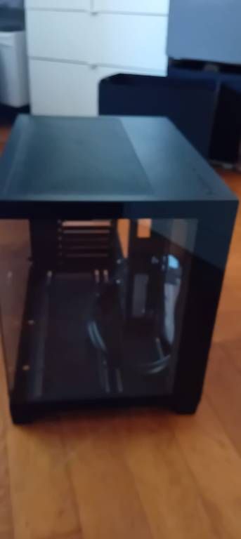 Custodie: Tower PC gaming Gehäuse, Neuwertig – Usato da Oberburg venduto da justicia 3