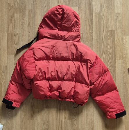 Rote Winterjacke NEU