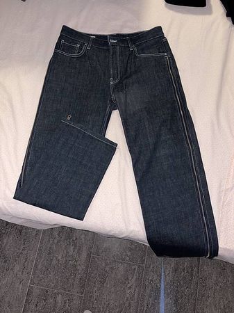 Zara Jeans mit Zipper