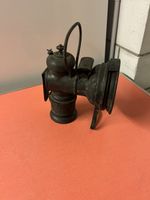 Antike Lampe Decker Neuchâtel.