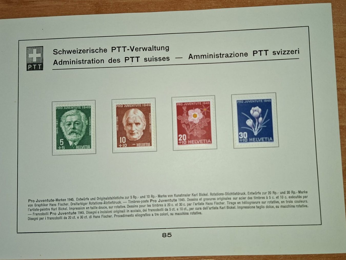Tutti i francobolli: PJ045 - Feuillet PTT Pro Juventute 1945 – Usato da Trélex venduto da Phil_Albert