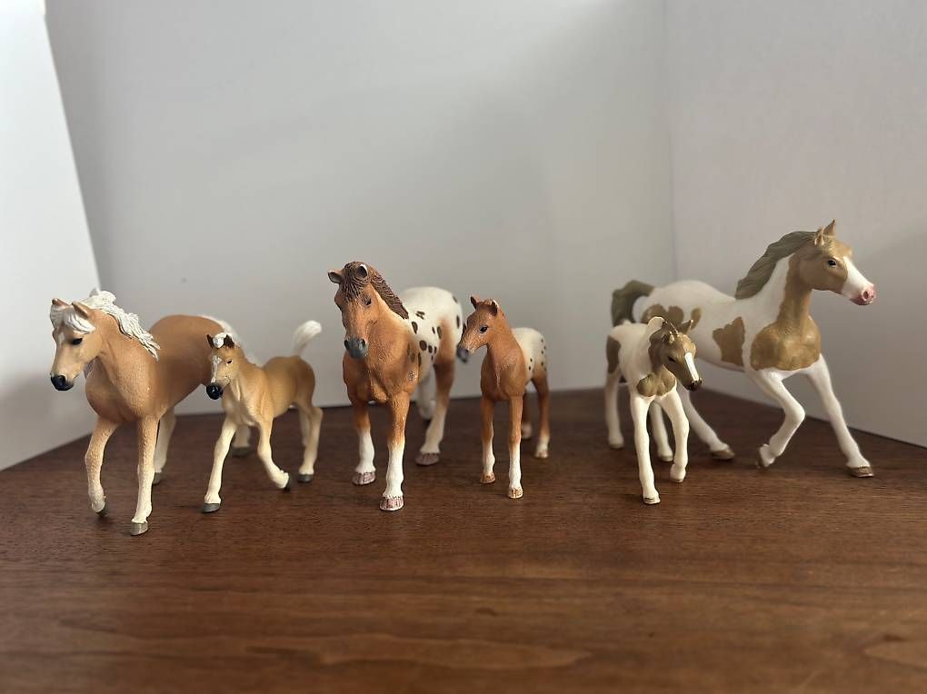 Jouets: Schleich Fohlen Set – D'occasion à Wangen b. Olten par xenia014