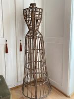 Antiker Wicker‑Mannequin – Crinoline Silhouette, um 1900