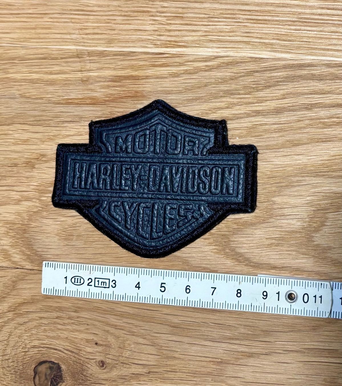 Harley-Davidson Toppe: Ecusson Harley-Davidson – Usato da Losone venduto da courrier 3