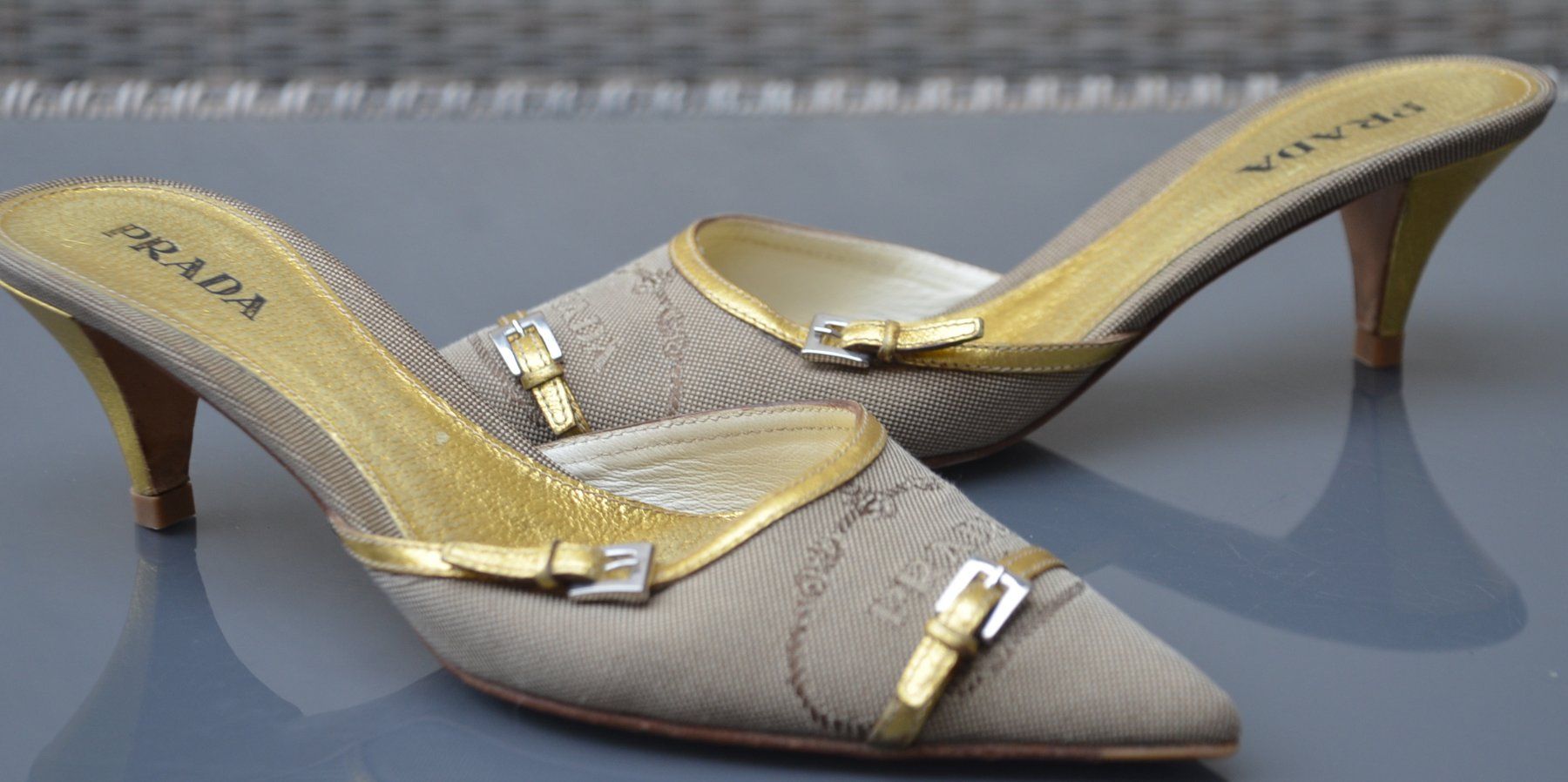 Prada Scarpe da donna: Prada Schuhe / chaussures .39 – Usato da Collonges venduto da arashee 4