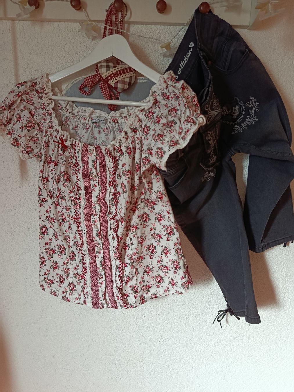 Robes: Dirndl Trachten Kombi Gr.M – D'occasion à Wattwil par sunicheyenne