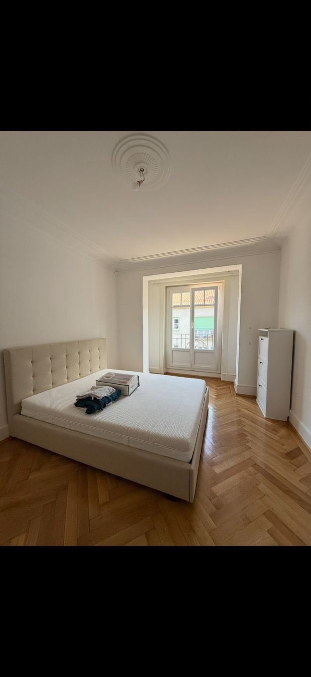 Letti: URGENT - Lit + matelas a vendre – Usato da Genève venduto da wei_2j98