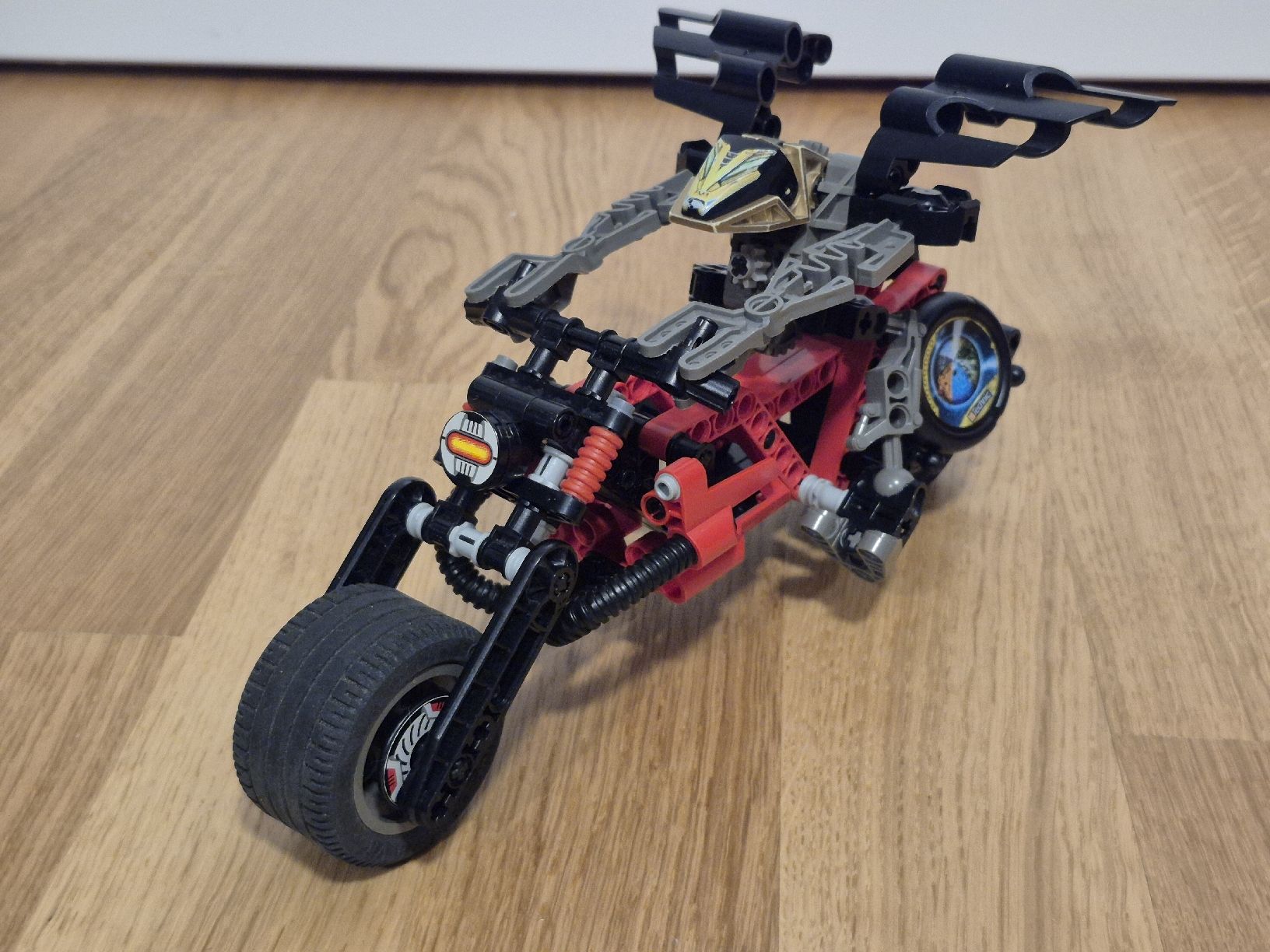 Lego Spielzeuge: LEGO Technic 8520 Millennium Slizer, 100% – Gebraucht aus Rafz von alx_9ch2 1