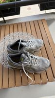 Asics Laufschuhe Herren Grau Grösse 41guter Zustand