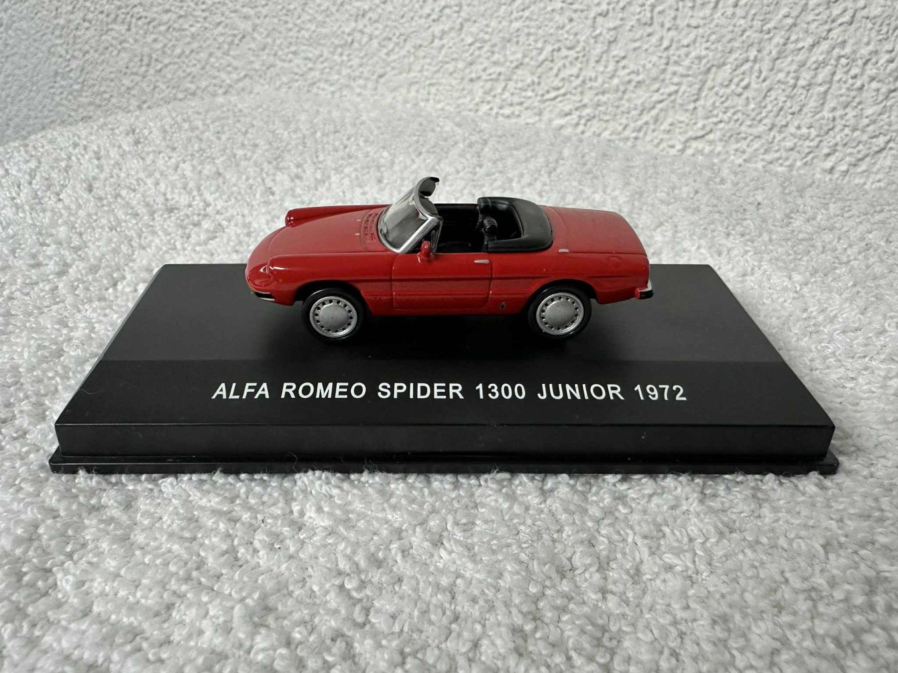 Alfa Romeo Modellautos: 1:64 Modellauto 1972 Alfa Romeo Spider 1300 Junior – Gebraucht aus Ried-Brig von V8_Andy 1