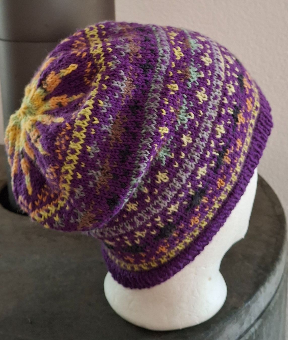 Copricapi, berretti & cappellini: Mütze Beanie "Planetarium2"   handgestrickt   NEU – Nuovo (secondo la descrizione) da Langenthal venduto da Handstrick 7