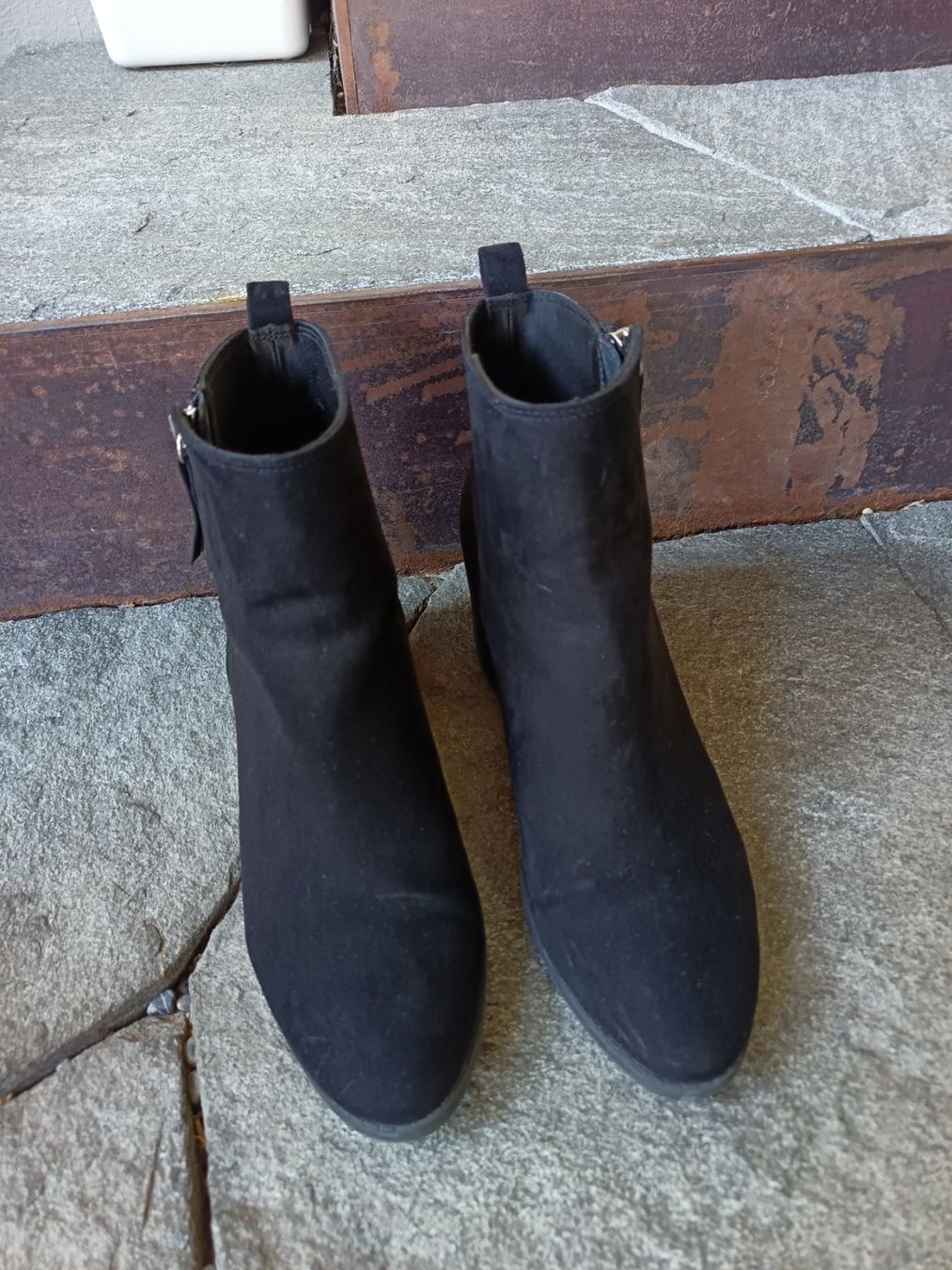 Scarpe da donna: Stiefeletten Gr. 39 – Usato da Altstätten SG venduto da Akitoichiro