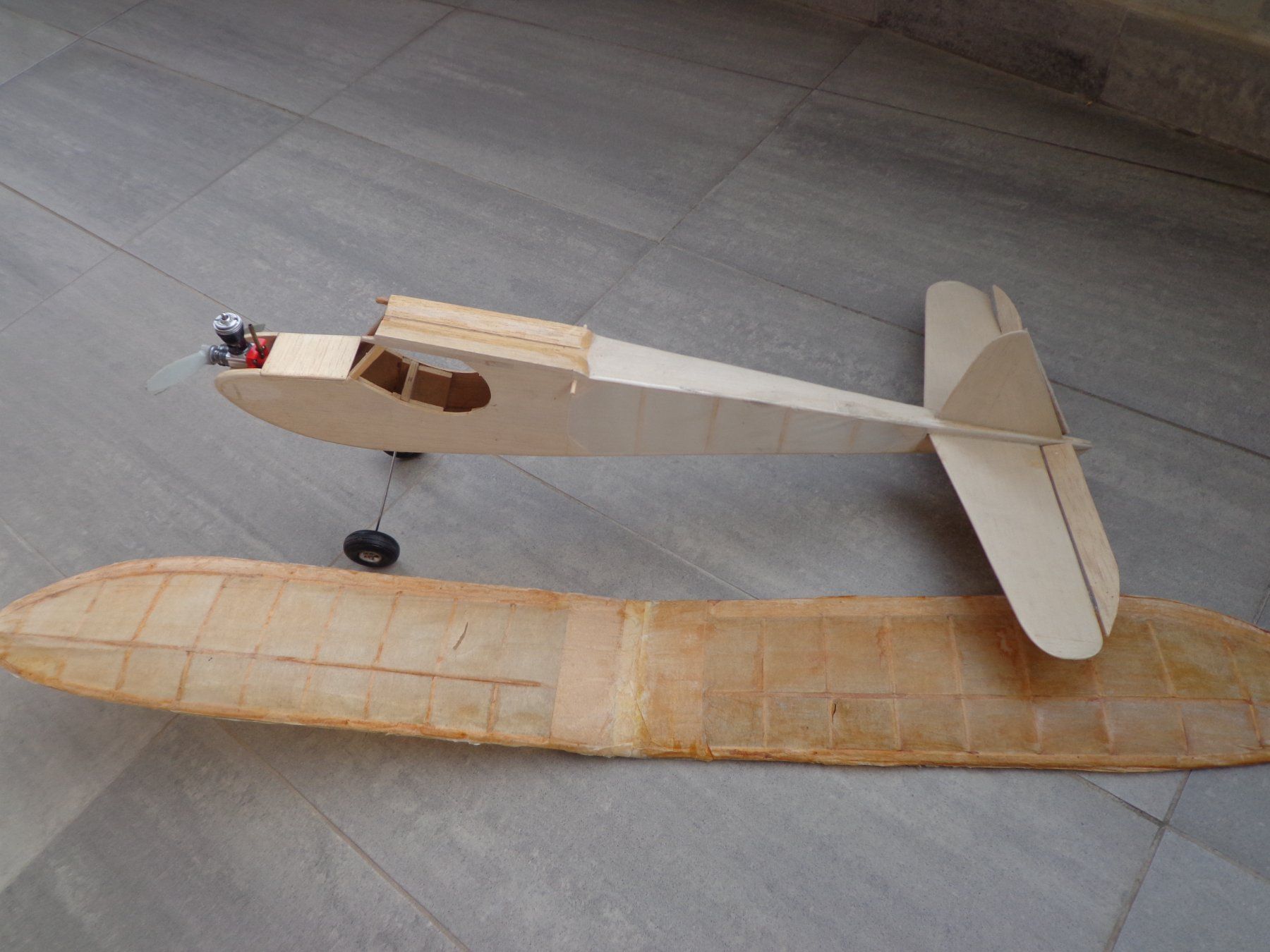RC Modellbau: Modellflugzeug Oldtimer Antikflug Cox – Defekt aus Camorino von Dibi7 2