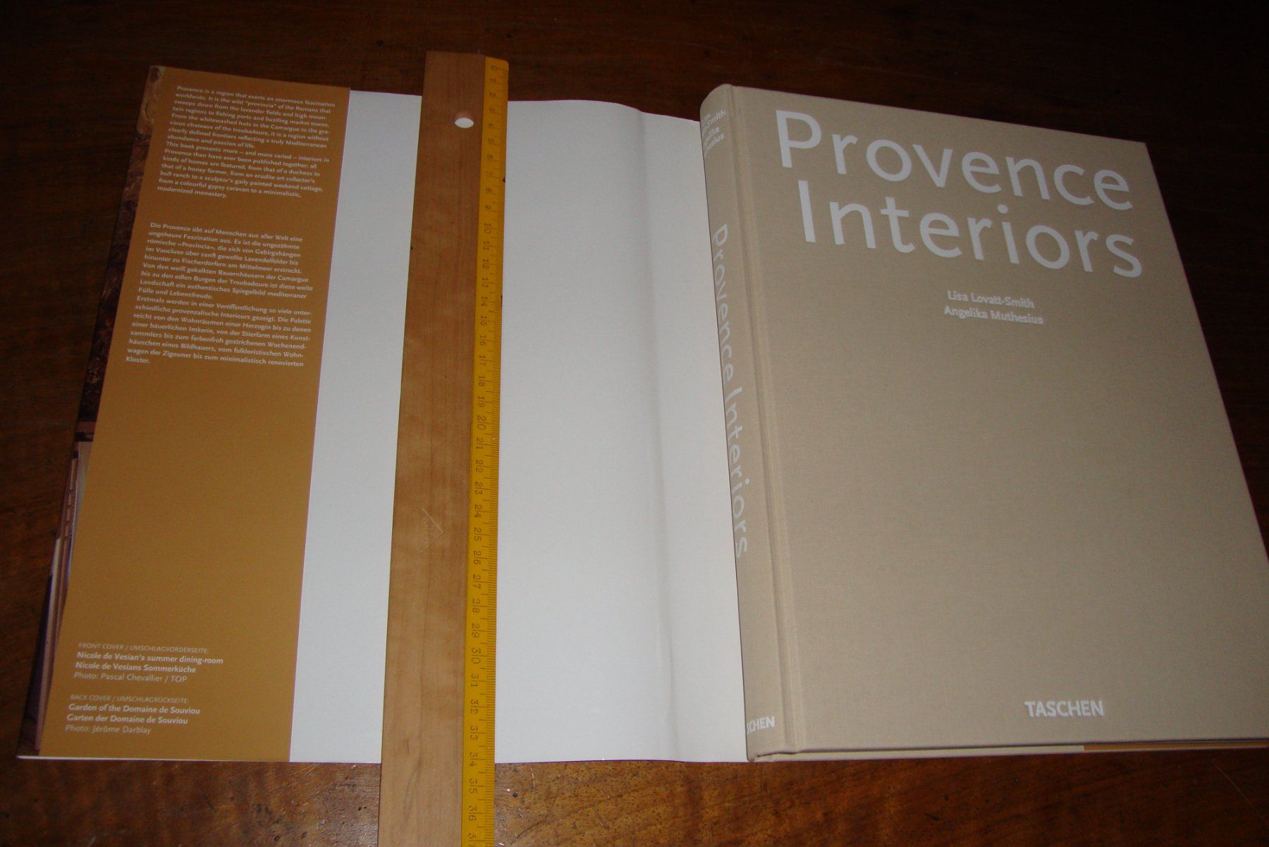 Livres: PROVENCE INTERIORS Sprachen F, D, E Kunstbuch Einband Leinen – D'occasion à Bern par carola31 1