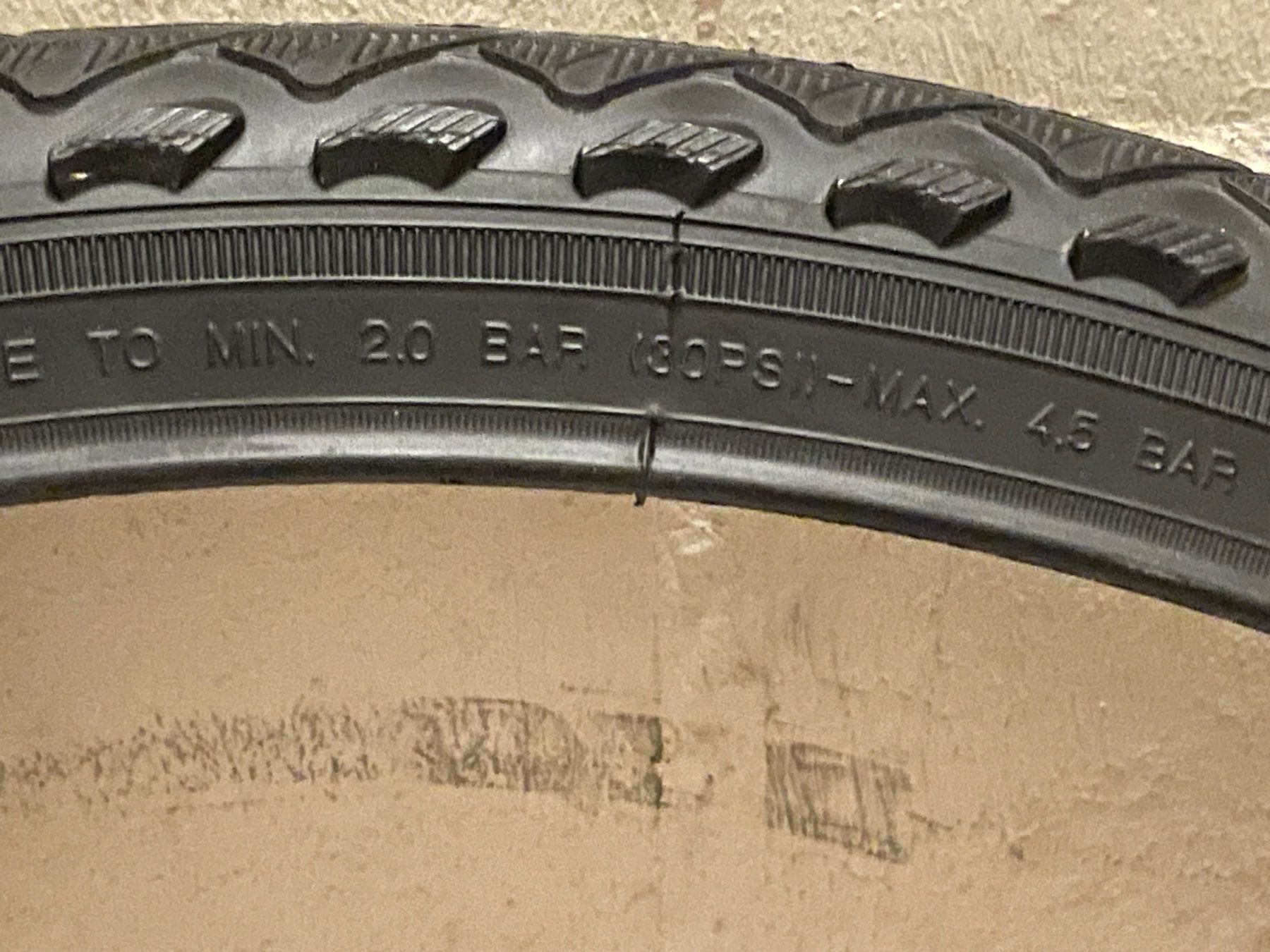 Pneumatici & Ruote complete: Velo Pneu 26 Zoll Schwalbe – Usato da Gossau SG venduto da Krokodil344 2