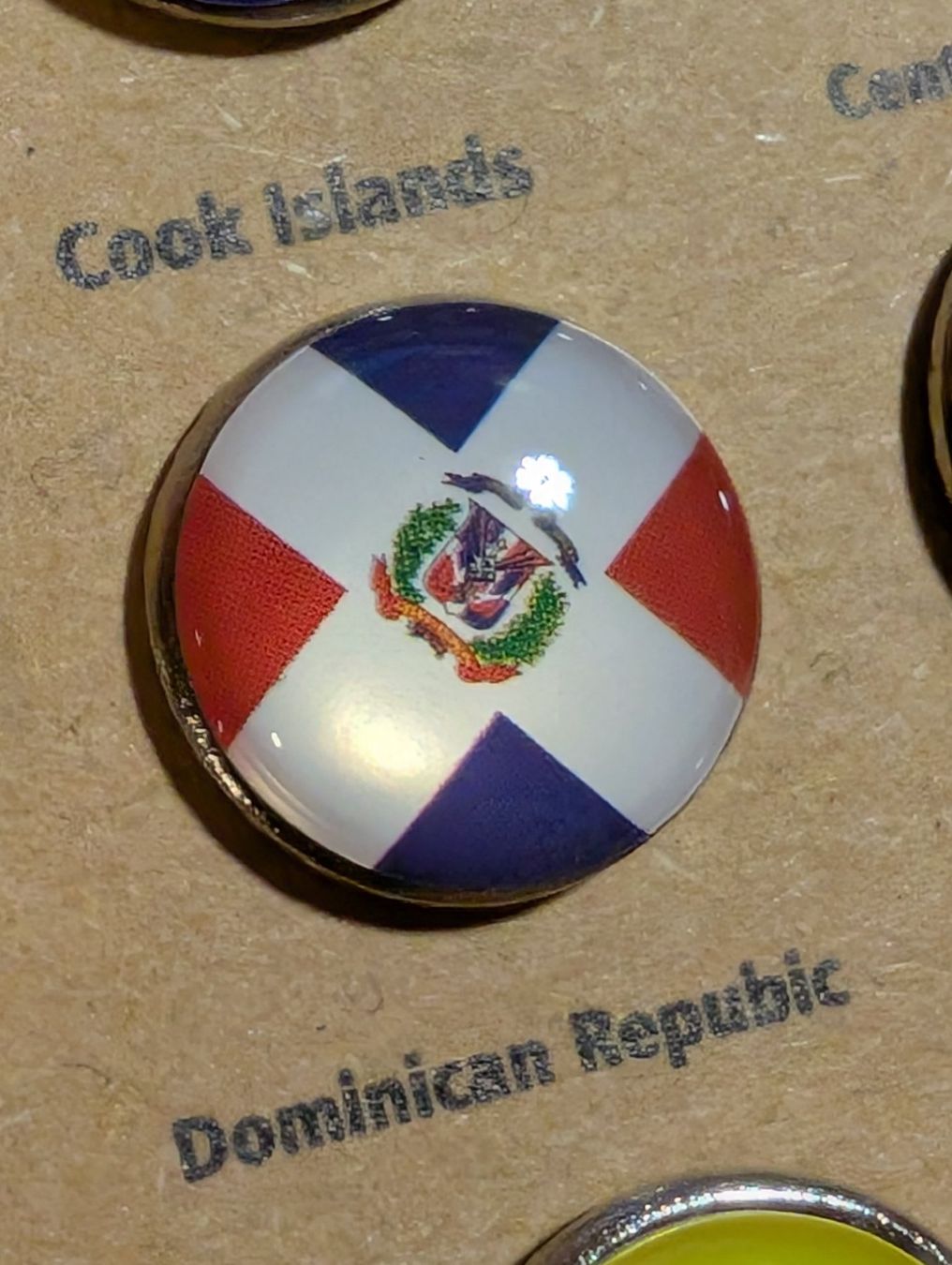 Plaketten & Abzeichen: Ansteckpin LW: Länderwappen – Gebraucht aus Oppligen von Pin-Fall-Shop