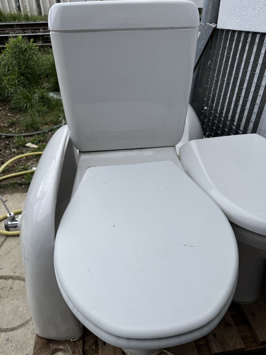 Laufen WC: LAVABO, WC 10CHF PRO STÜCK – Usato da Orpund venduto da dizi.98 5