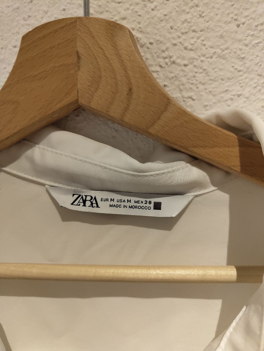 Zara Camicette: Bluse von Zara – Usato da Russikon venduto da noraarya 1