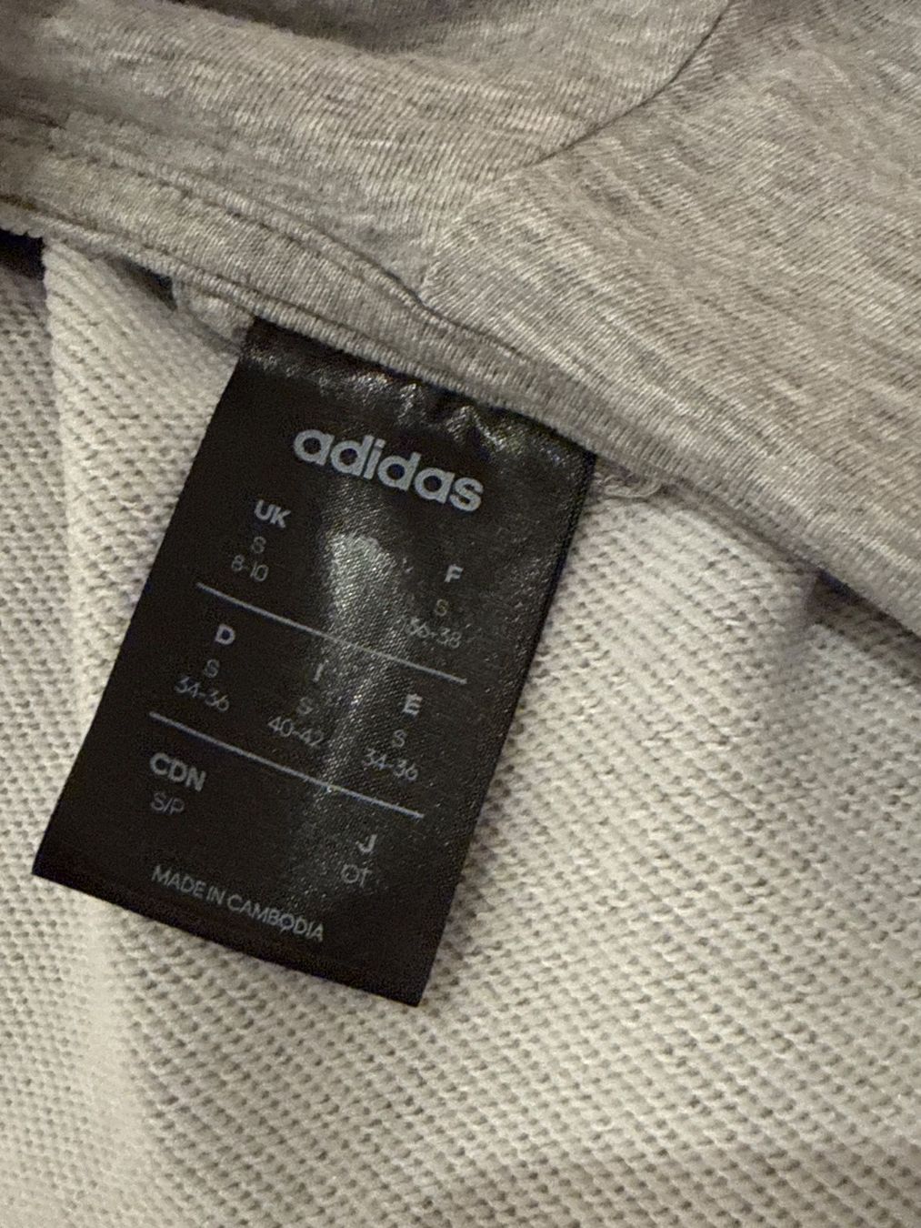 Adidas Vestes: Adidas Kapuzenjägli Gr.S – D'occasion à Schönenwerd par d.chiara 4