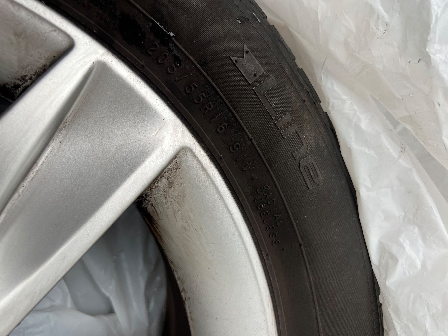 Audi Cerchioni: Komplett Reifen Audi – Usato da Wattwil venduto da BMW36 2