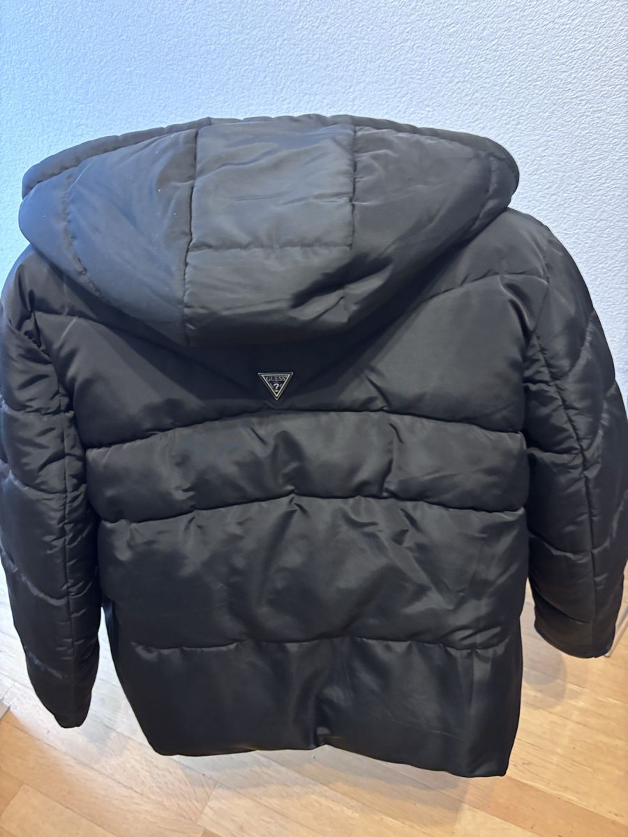 Guess Giacche: Winterjacke – Nuovo (secondo la descrizione) da Baden venduto da Beatrice1952 2