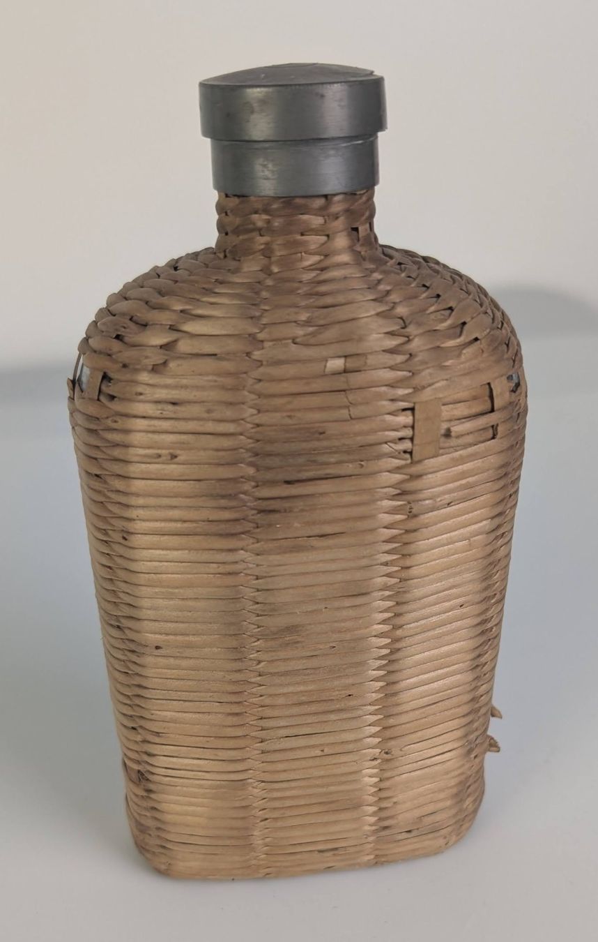 Altro: Alter Flachmann / Feldflasche / Korbflasche, Rarität, Deko! – Difettoso da Zürich venduto da axolottchen 2