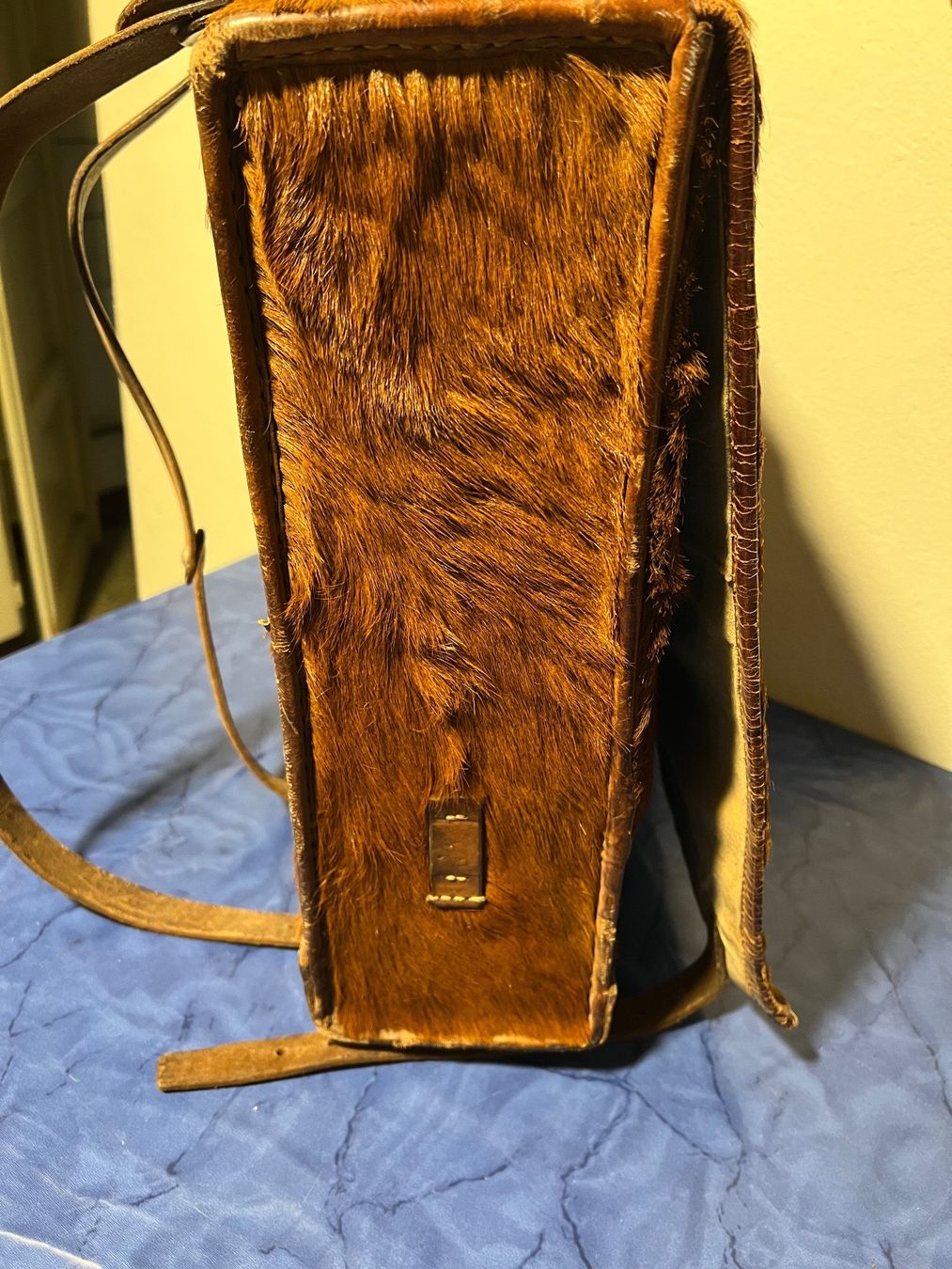Rucksäcke: Sac à dos en peau de vache – Gebraucht aus Charmey (Gruyère) von ya_12 4