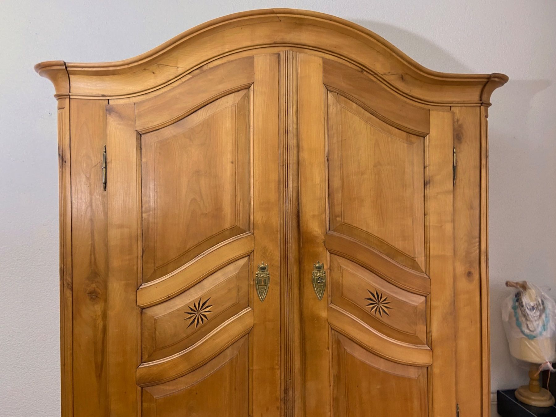 Schränke: |•|  Barockschrank 18. Jahrhundert – Gebraucht aus Schlieren von Freundlich02 4
