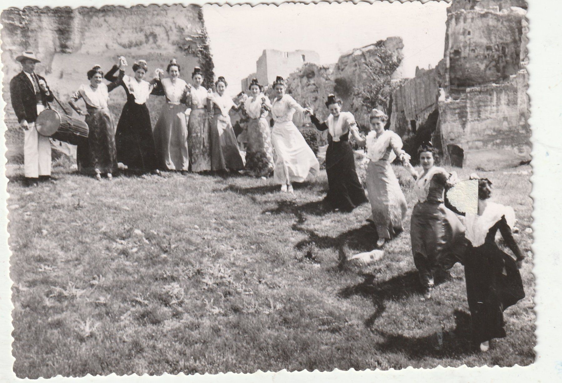 Ansichtskarten: 2 Folklore Karten – Gebraucht aus Lumbrein von made02