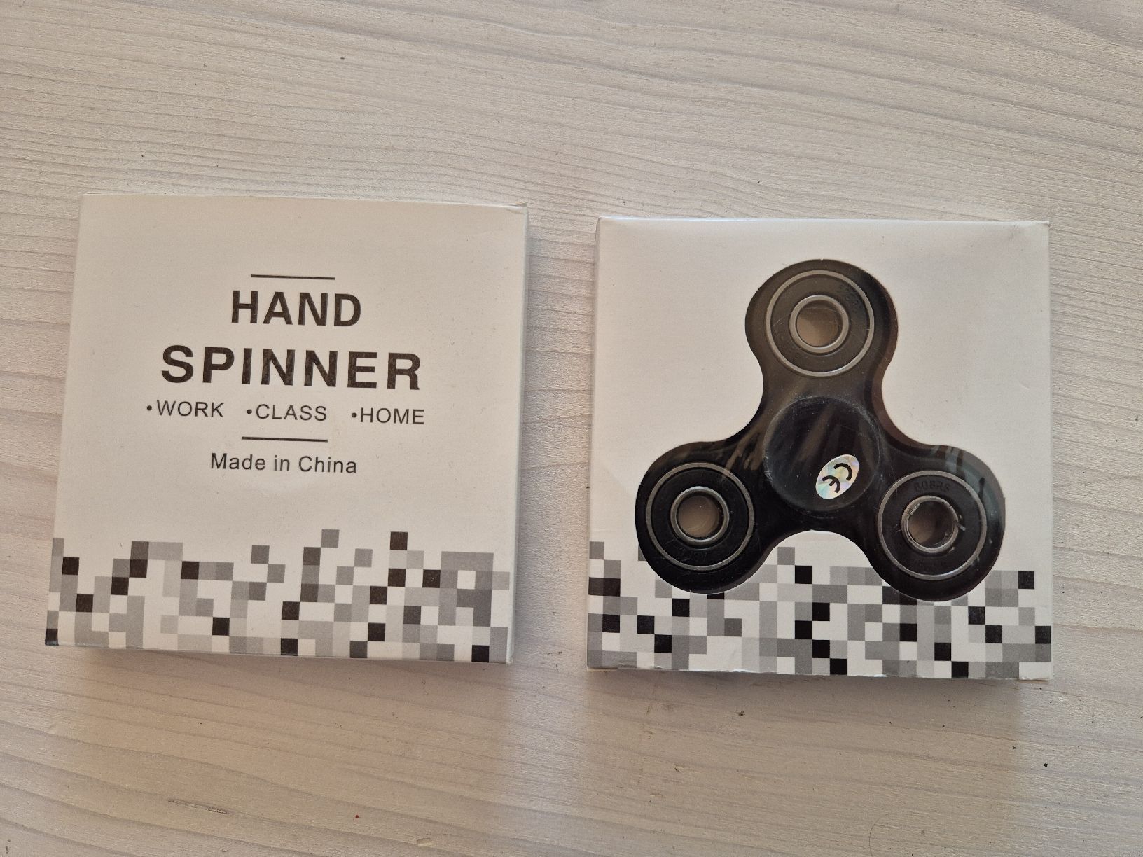 Spielzeuge: Fidget Spinner – Neu und originalverpackt aus Stans von Krullebol