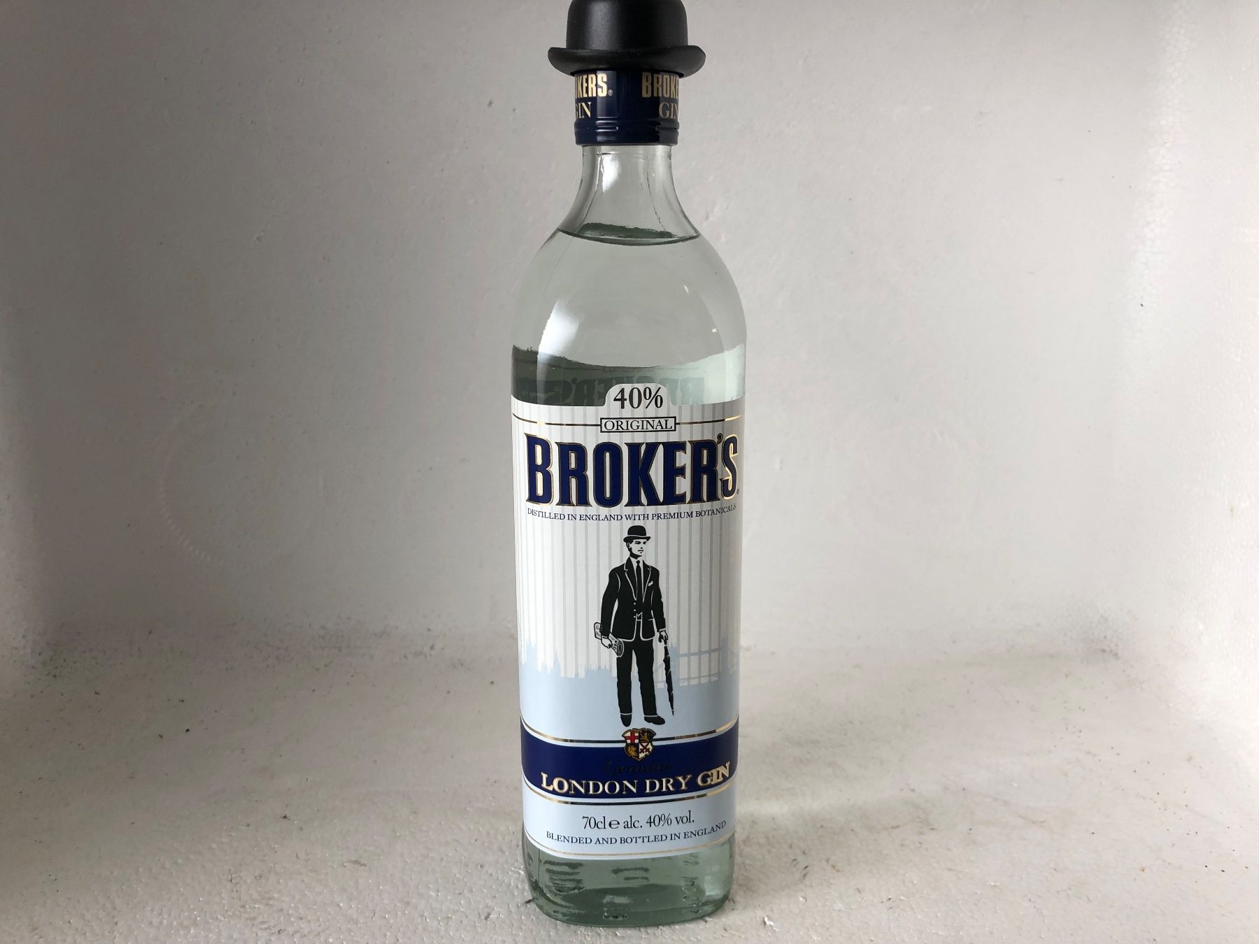 Spiritueux: Broker's London Dry Gin  40% – Neuf avec emballage d'origine à Wöschnau par Vinsale