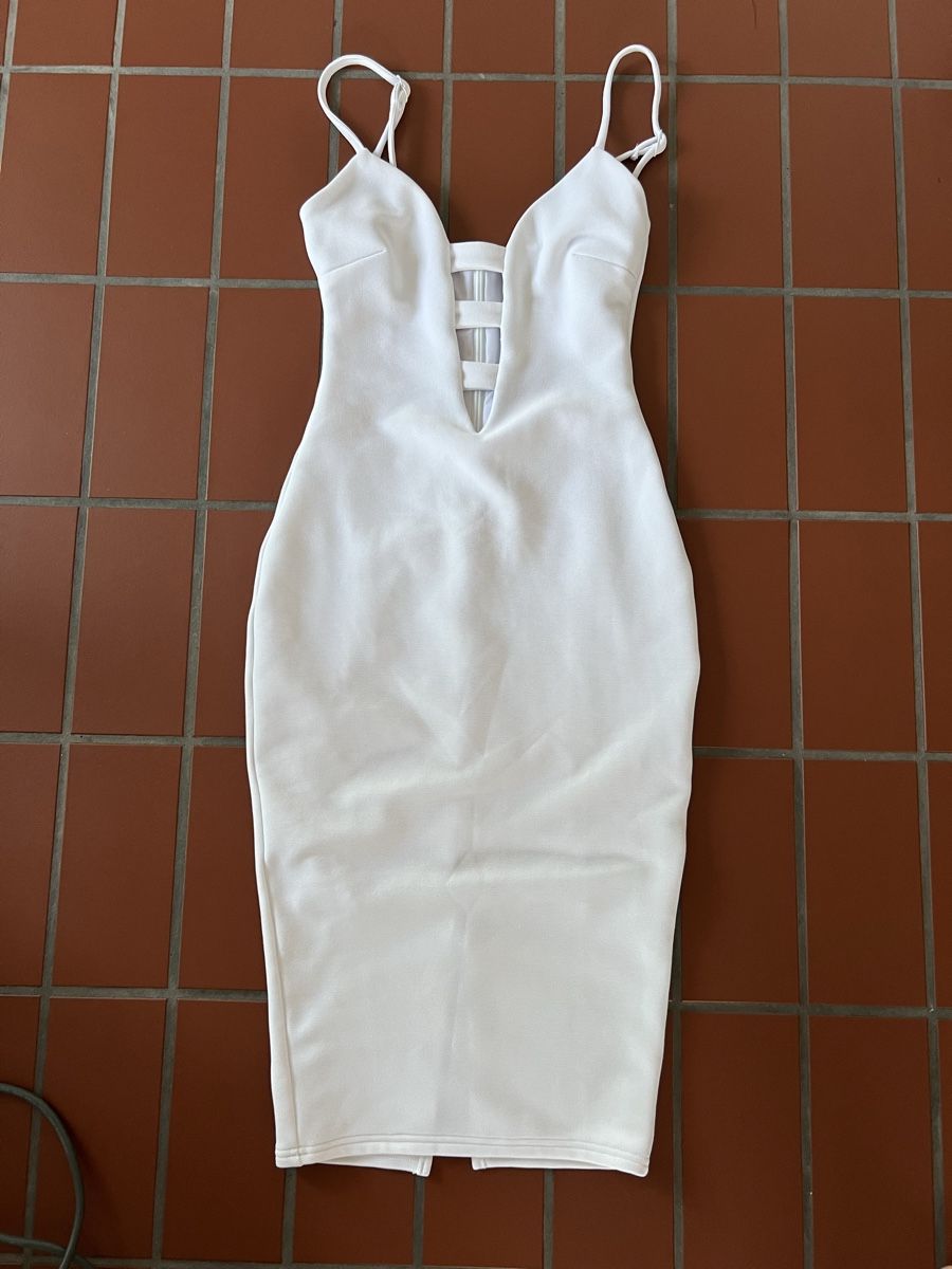 Robes: Nookie Etui Kleid Gr.34 – D'occasion à zürich par kira.jj
