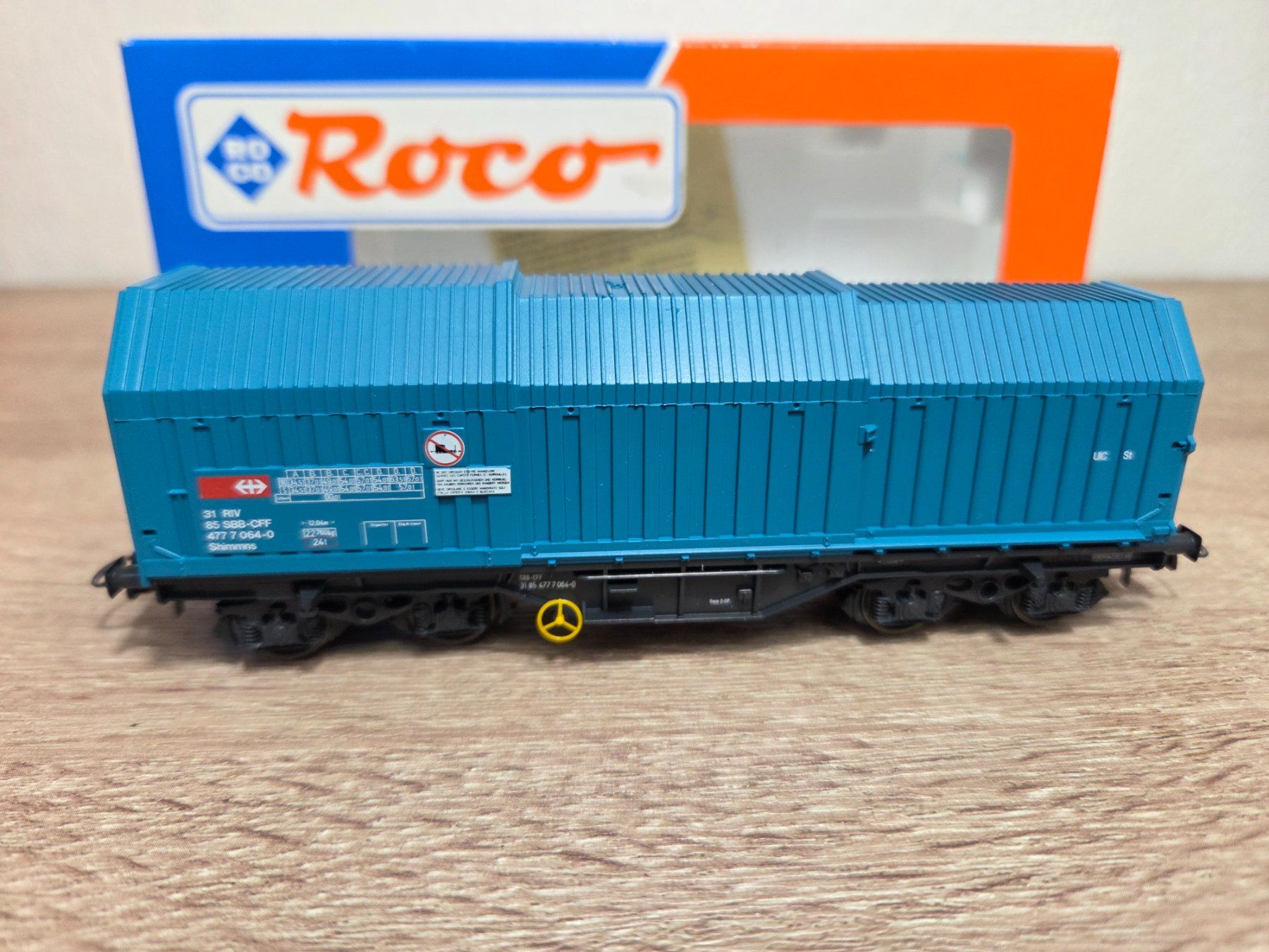 Roco Modellini di ferrovie: Roco 46293 Teleskophaubenwagen SBB H0 – Nuovo e nell'imballaggio originale da St-Aubin-Sauges venduto da Lo_Go 1