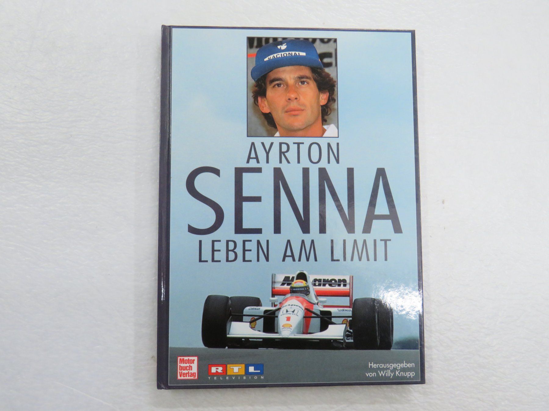 Libri: 2 Bücher über Ayrton Senna – Usato da Küttigen venduto da Rawlings 1