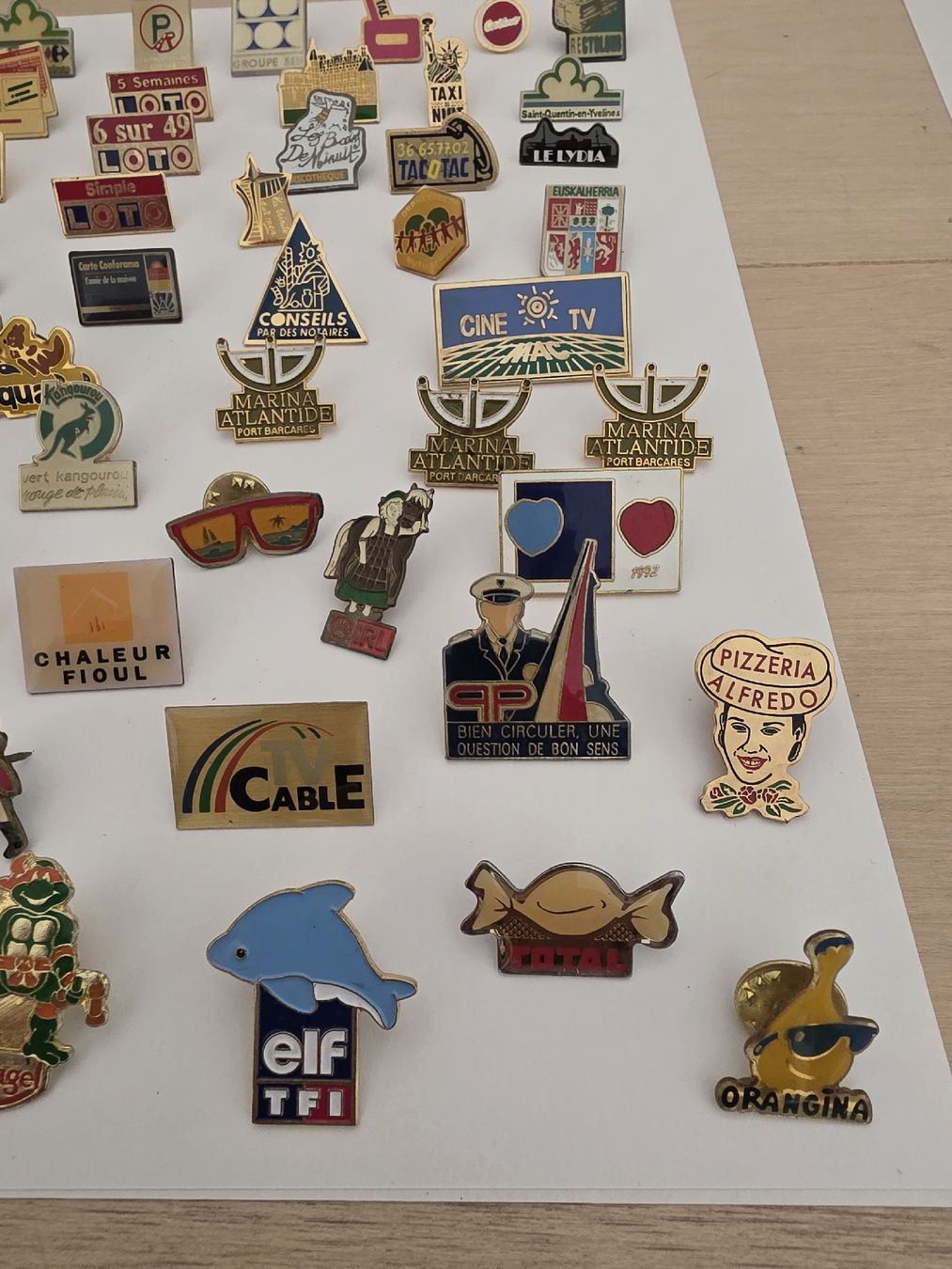 Placchette & Badge: 50 pins vintage Français – Usato da Paudex venduto da Pacalauma 2