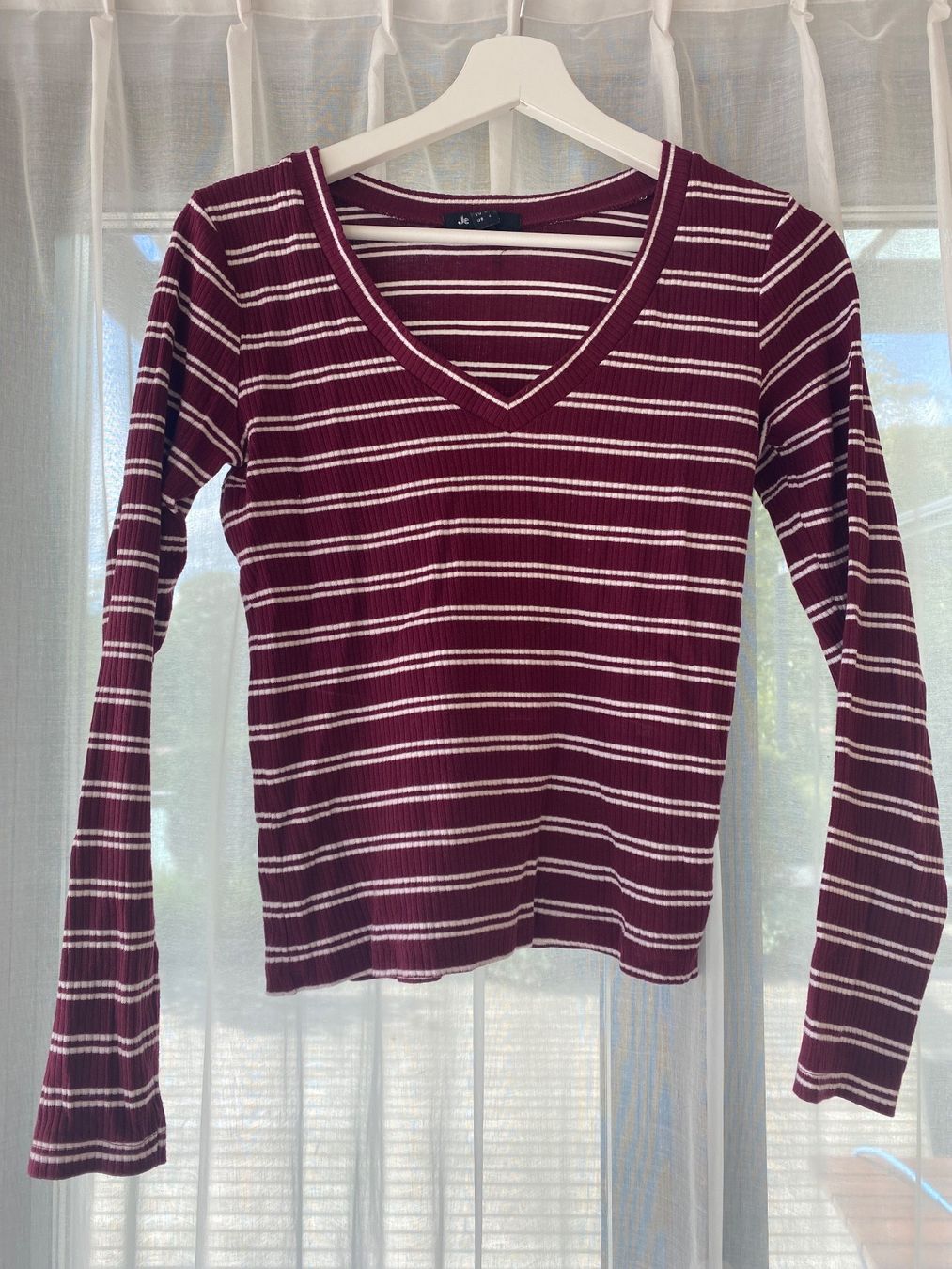 Maglioni & Felpe: Pullover rot weiss gestreift Gr. 36 / 38 Damen – Usato da Seewen SO venduto da HappyHappyHappy