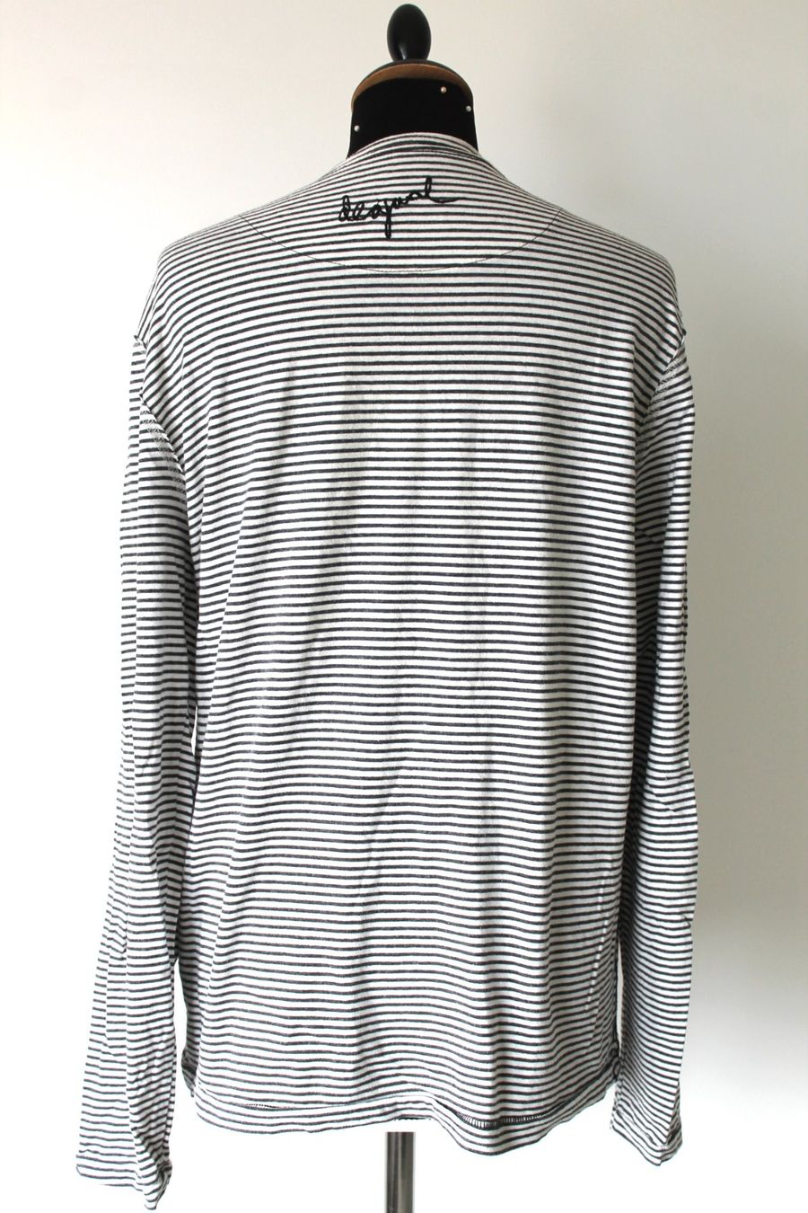 Desigual Maglioni & Felpe: Sweatshirt DESIGUAL taille L – Usato da Chez-le-Bart venduto da jasse 1